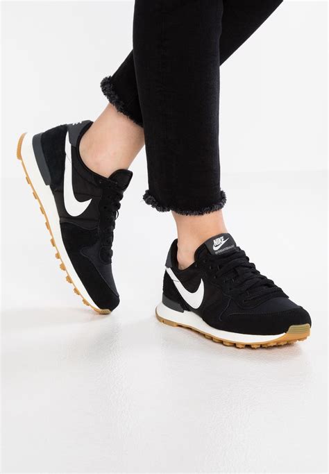 zwart witte nikes|zwarte nike sneakers.